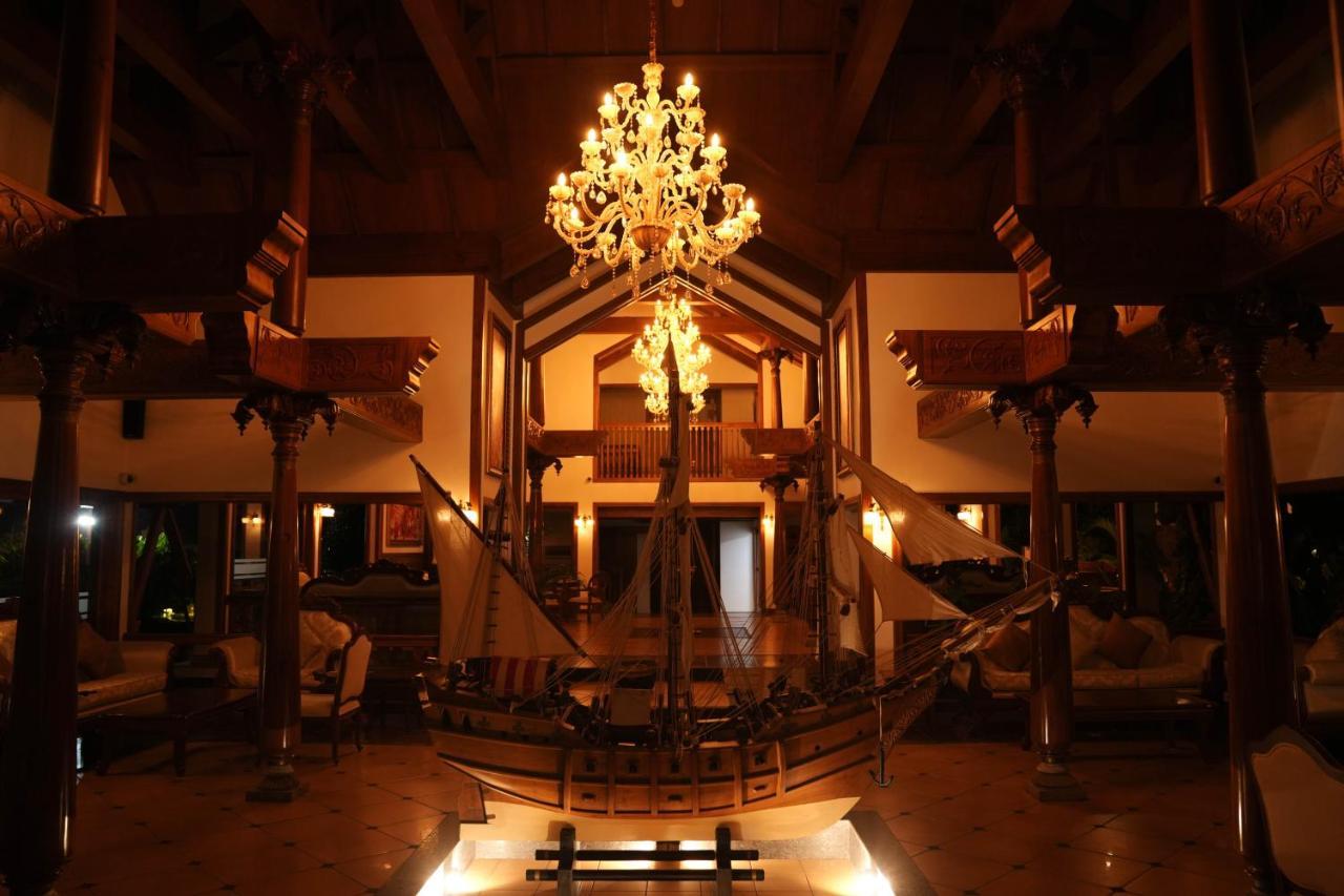 Gokulam Grand Resort & Spa, Кумараком Экстерьер фото